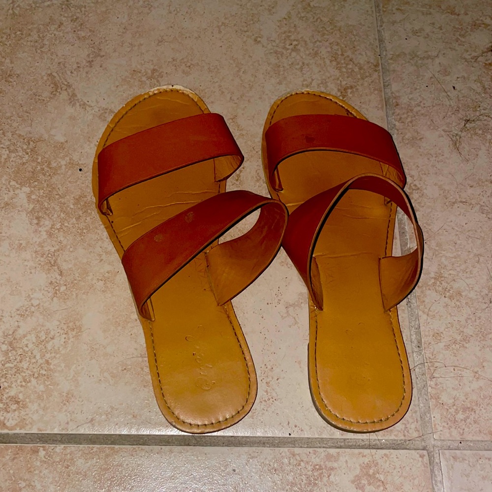 Forever 21 sandal size 6